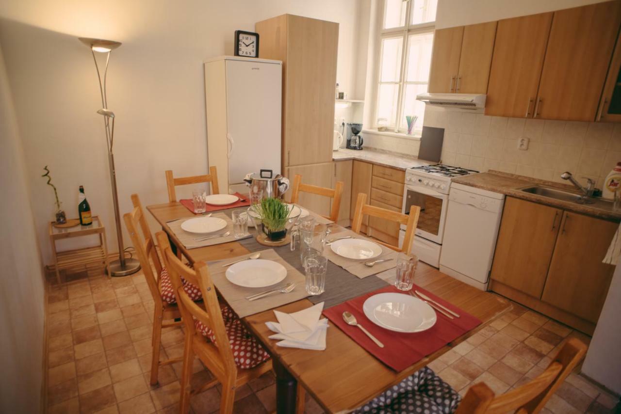 Apartament Hybernska 22 *