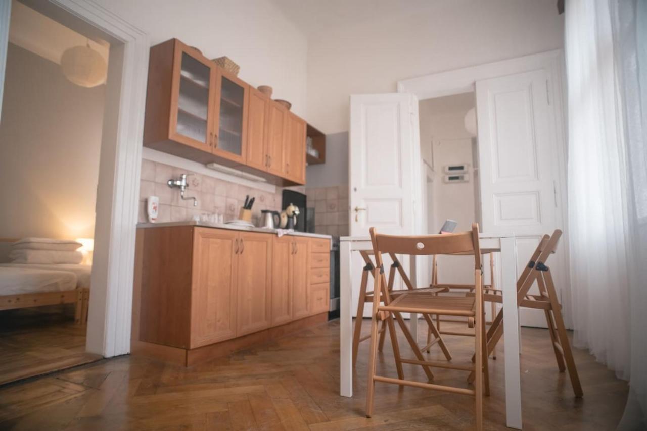 Apartament Hybernska 22 Praga